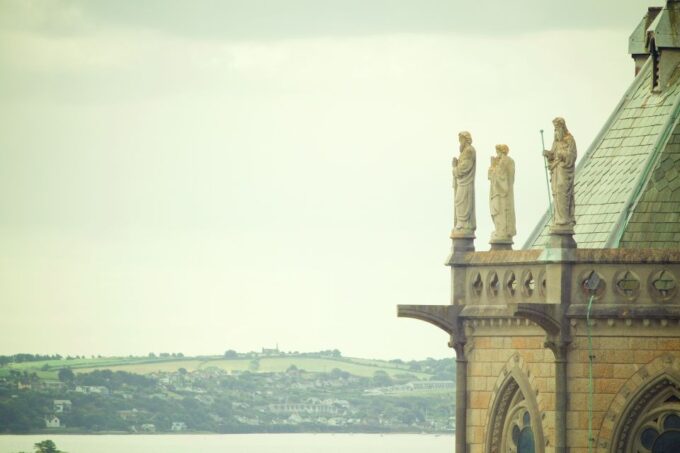 Dublin: Full-Day Tour to Cork, Cobh and Blarney Castle - Explore Queenstown Story Heritage Center