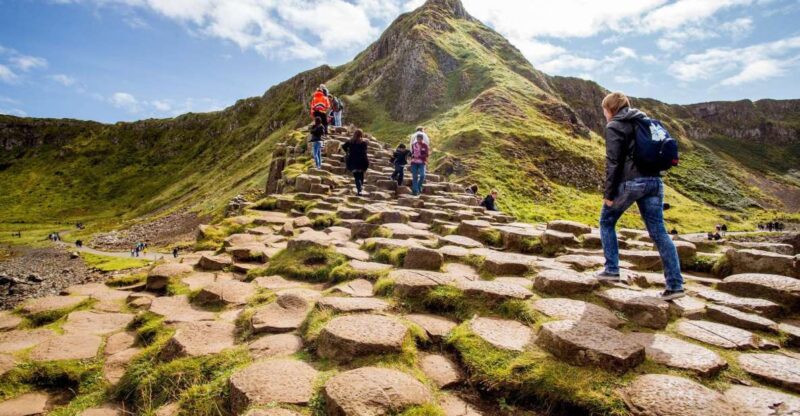 Dublin: Giants Causeway & Belfast (Titanic or Black Taxi) - Itinerary Details