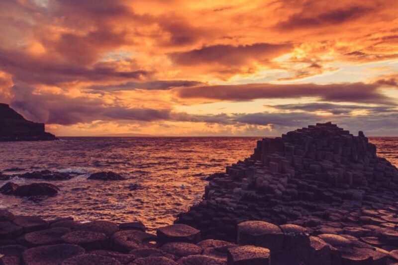 Dublin: Giants Causeway, Dark Hedges & Titanic Guided Tour - Itinerary Highlights