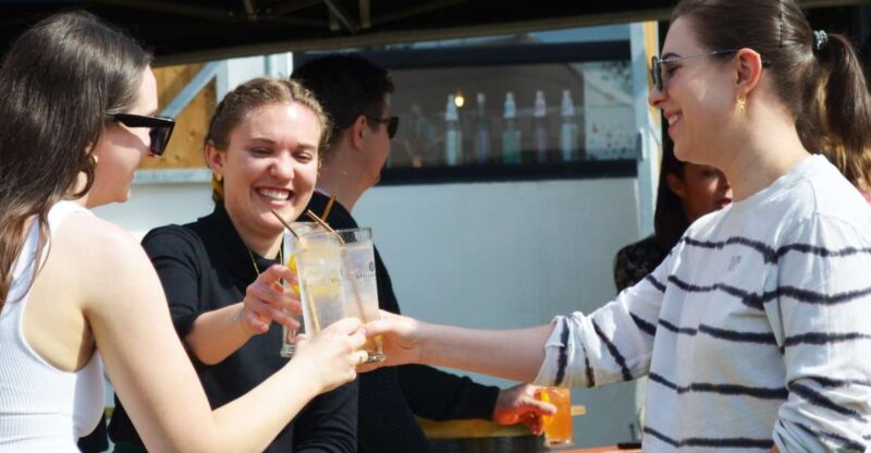 Dublin: Gin Masterclass With Welcome Drink & Tasting Flight - Educational Component