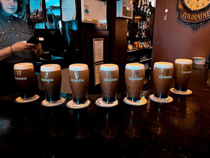 Dublin: Guinness Storehouse & Perfect Pint Tour Experience - Enjoying the Perfect Pint