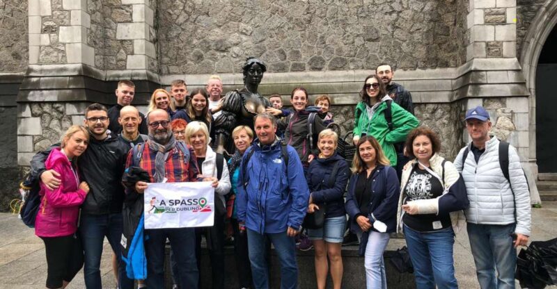 Dublin Highlights: 2.45-Hour Walking Tour in Italian - Experience and Learning