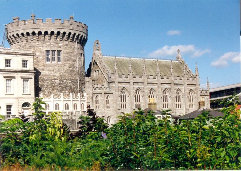 Dublin: Highlights and Hidden Corners Walking Tour - Booking Information