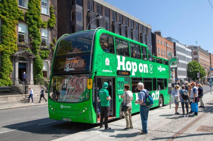 Dublin: Hop-On Hop-Off Tour With Live German Commentary - Tour Highlights