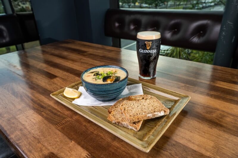 Dublin: Howth Cruise and Dine Experience - Key Points