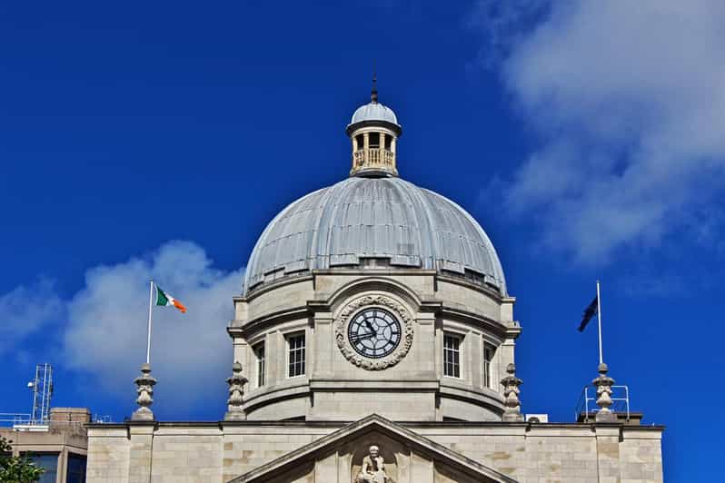 Dublin: Insta-Perfect Walk With a Local - Experience Highlights
