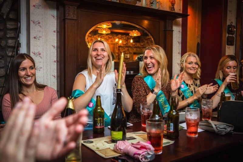 Dublin: Irish Music and Dance Show With Dance Lesson - Music and Dance Performance