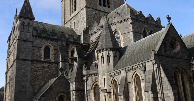 Dublin: Macabre History Walking Tour - Chilling Tales and Hidden Streets