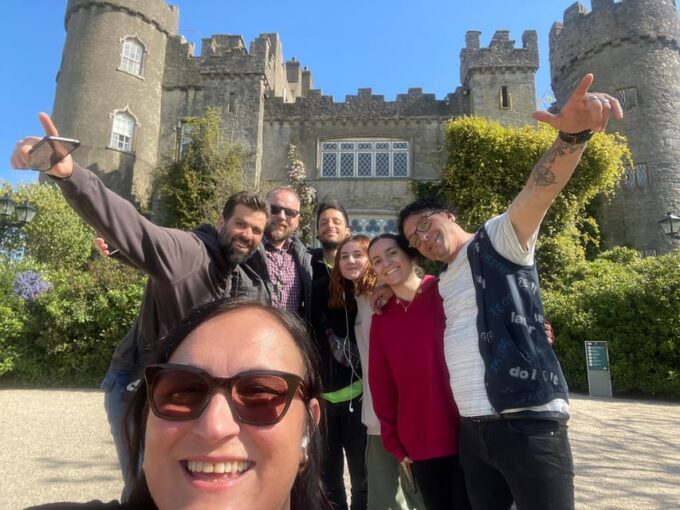 Dublin: Malahide Castle and Howth MULTILINGUAL Full Day Tour - Duration and Price