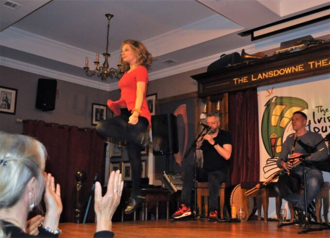 Dublin: Music and Dance Show at The Irish House Party - Irish Music and Dance