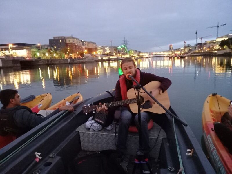 Dublin: Music Under the Bridges Kayaking Tour - Accessibility and Recommendations