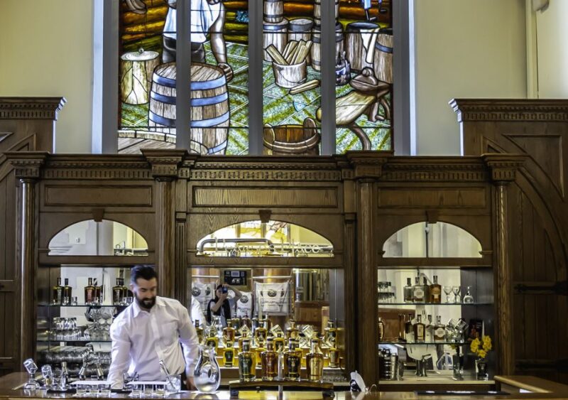 Dublin: Pearse Lyons Whiskey Distillery Experience - Whiskey and Gin Tasting