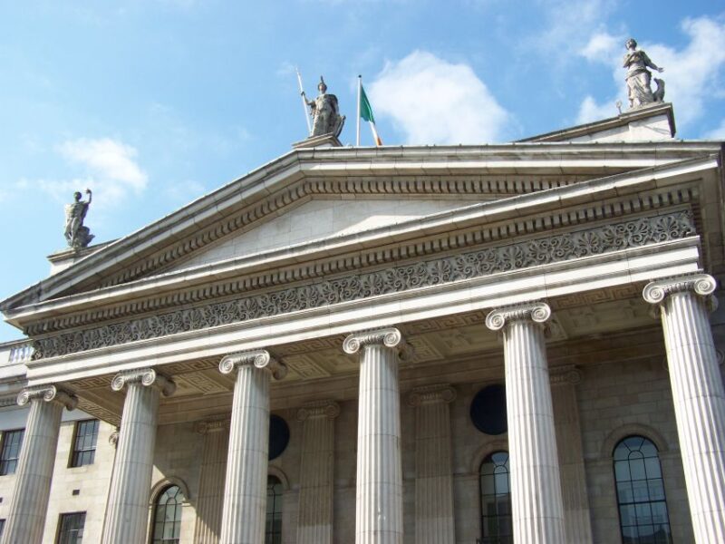 Dublin: Private City Tour in German - Important Notes