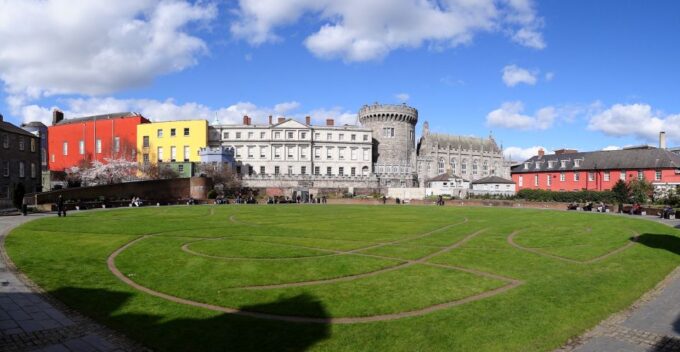 Dublin: Private Tour of City Monuments in Spanish - Personalized Experience