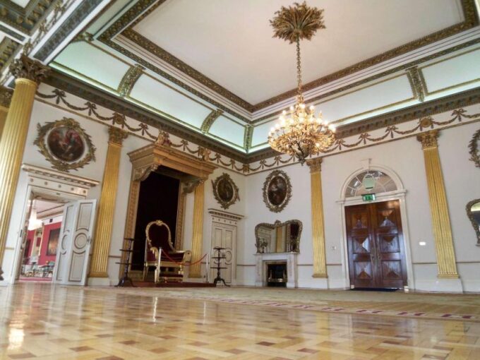 Dublin Private Tour With Skip-The-Line Dublin Castle Tickets - Language Availability