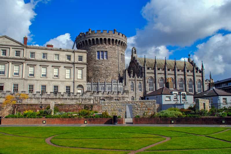 Dublin: St Patricks, Book of Kells, and Dublin Castle Tour - Itinerary Highlights