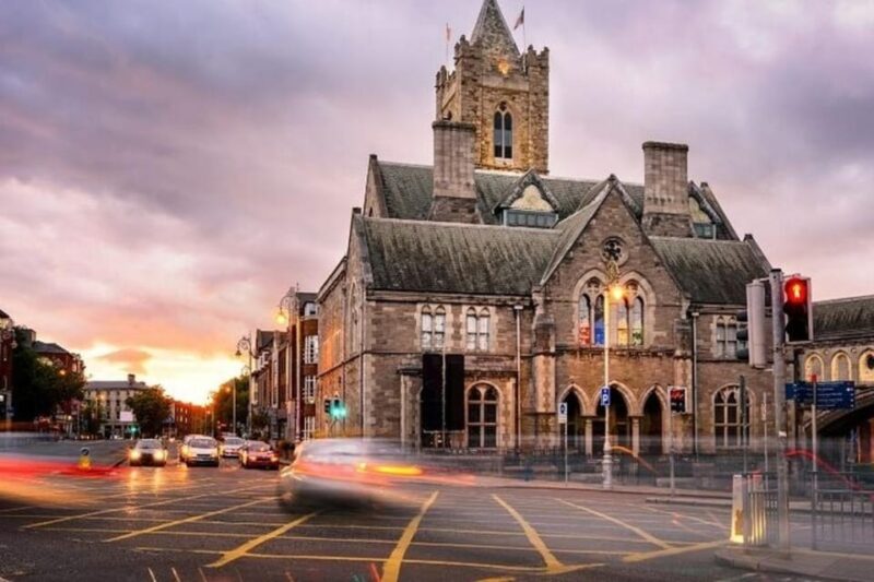 Dublin : Street Art Walking Tour - Location and Atmosphere