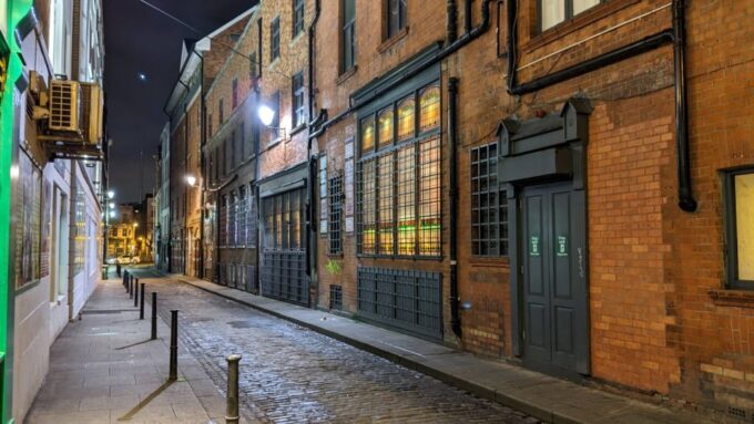 Dublin: Temple Bar Self-Guided Must-See Highlights Tour - Explore Temple Bar