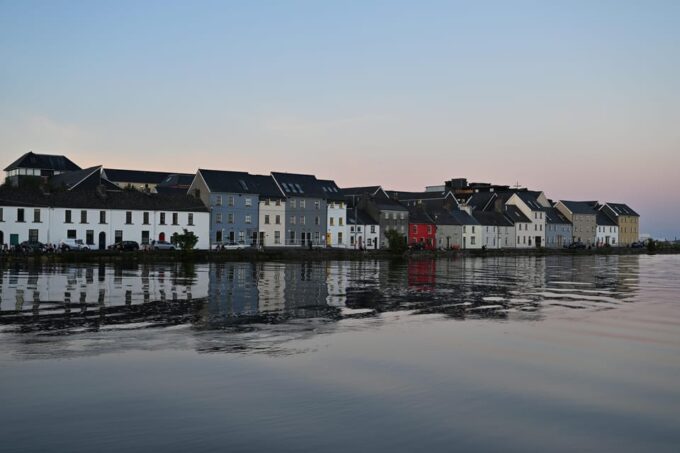 Dublin to Galway With Sightseeing Stops - Booking and Pickup