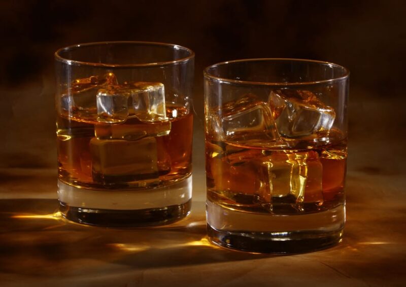 Dublin: Walking Tour and Whiskey Distillery With Tastings - Whiskey Distillery Experience