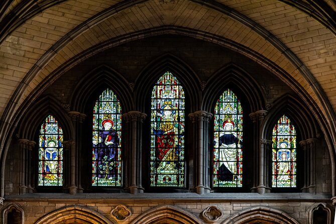 Dublin Walking Tour With Tickets to St Patricks Cathedral - Tour Duration and Language