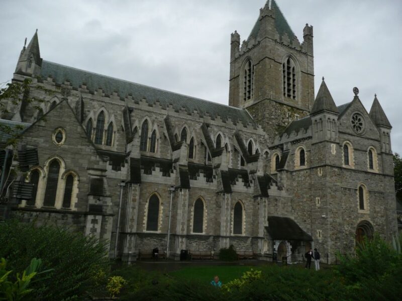 Dublin Welcome Tour: Private Tour With a Local - Customized Walking Tour Experiences