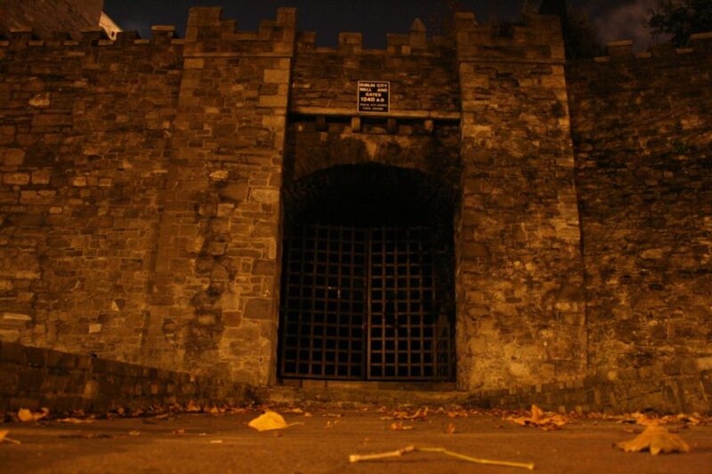 Dublins Haunted History Walking Tour - Cultural Influences and Folklore