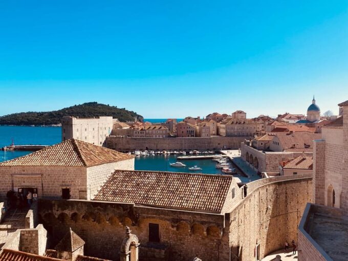 Dubrovnik: a City Tour With a Cruise in Polish - Discovering Dubrovniks History