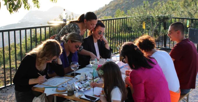 Dubrovnik-Bosanka: Art Class With Golden View Experience - Frequently Asked Questions