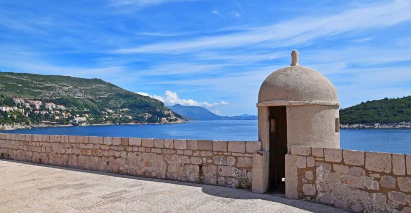 Dubrovnik: City Walls Early Morning or Sunset Walking Tour - Itinerary Highlights