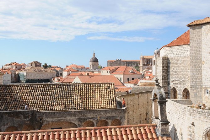 Dubrovnik City Walls Tour - Group Size and Capacity