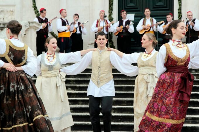 Dubrovnik: Croatian Folklore Show - Traditional Croatian Culture
