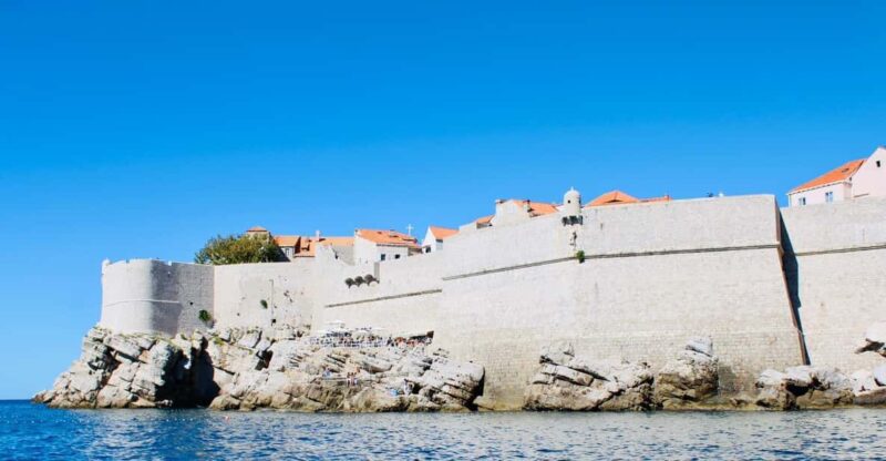 Dubrovnik: English Audio Guided 50-Minute Panoramic Cruise - Boat Capacity and Type