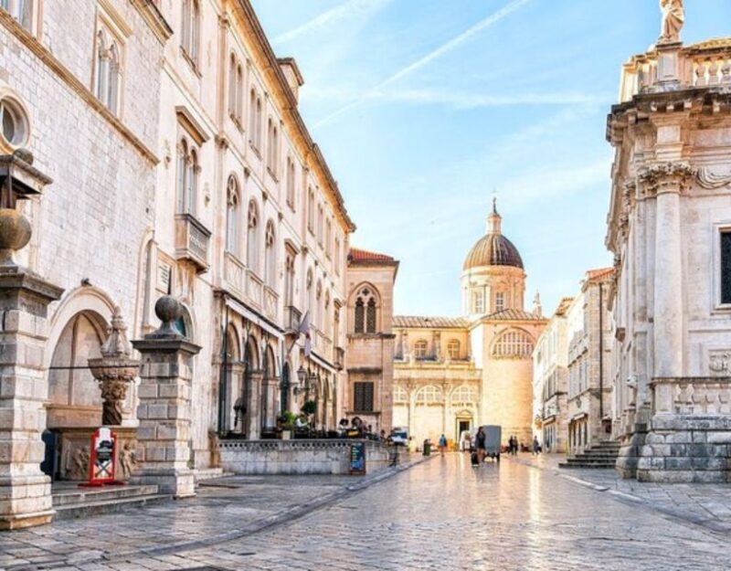 Dubrovnik: Guided Group Tour With Morning Cup of Coffee - Booking Information