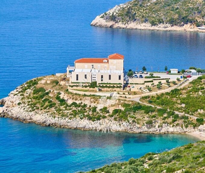 Dubrovnik Guiding Tour With Wine Tasting From Split County - Frequently Asked Questions