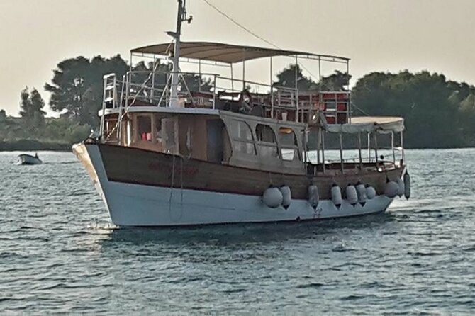 Dubrovnik Islands Boat Tour With Lunch and Unlimited Drinks - Logistics
