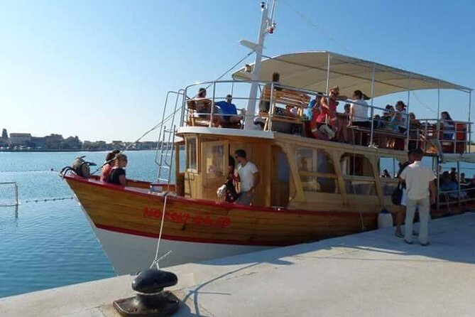 Dubrovnik Islands Boat Tour With Lunch and Unlimited Drinks - Island Exploration
