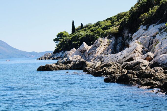 Dubrovnik: Lokrum Island and Betina Cave Boat Tour - Accessibility and Restrictions