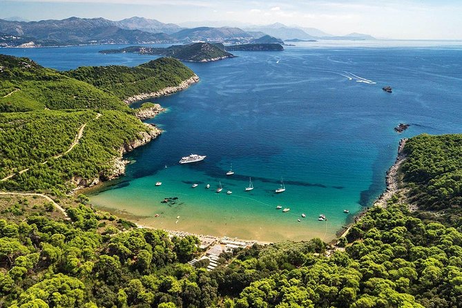 Dubrovnik: Luxury Sailboat Tours - Jeanneau Sun Odyssey 439 - Onboard Amenities