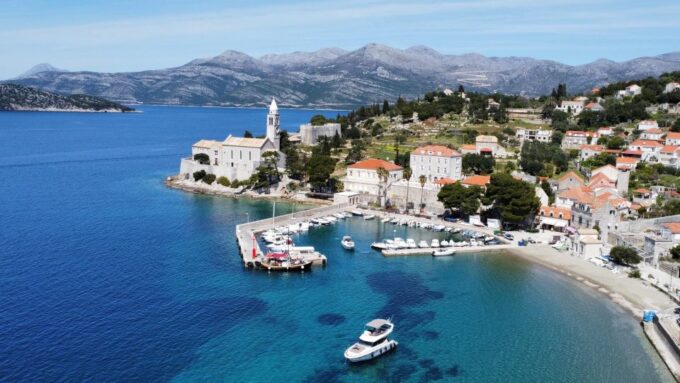 Dubrovnik: Luxury Yacht Tour of the Elaphiti Islands - Frequently Asked Questions