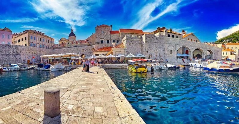 Dubrovnik Old Town: A Journey Through History and Flavor - Guided Experience and Itinerary