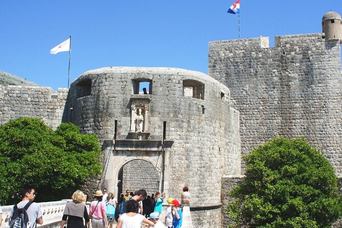 Dubrovnik Old Town & City Walls: Private Half-Day Walking Tour - Inclusions and Exclusions of Tour