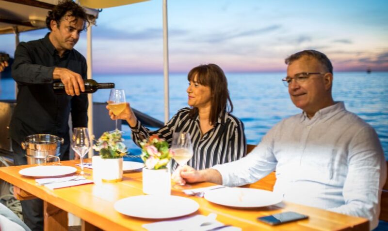 Dubrovnik: Old Town Cruise With Lunch - Included Amenities and Facilities