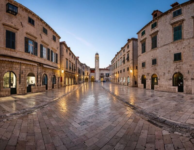 Dubrovnik: Old Town Highlights Guided Walking Tour - Taking in Old Port