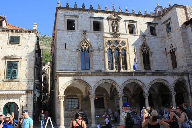 Dubrovnik Old Town Walking Tour - Strolling the Stradun