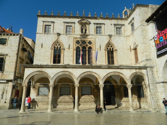 Dubrovnik: Panoramic Ride and Old Town Guided Walking Tour - Packing Essentials