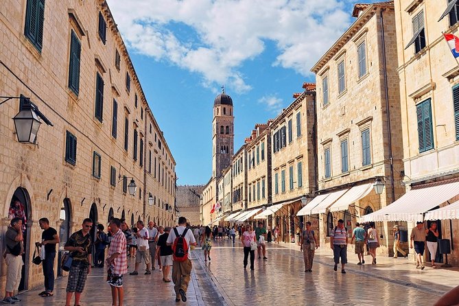 Dubrovnik Shore Excursion: Explore Dubrovnik by Cable Car (Ticket Included) - Sights Explored in Old Town