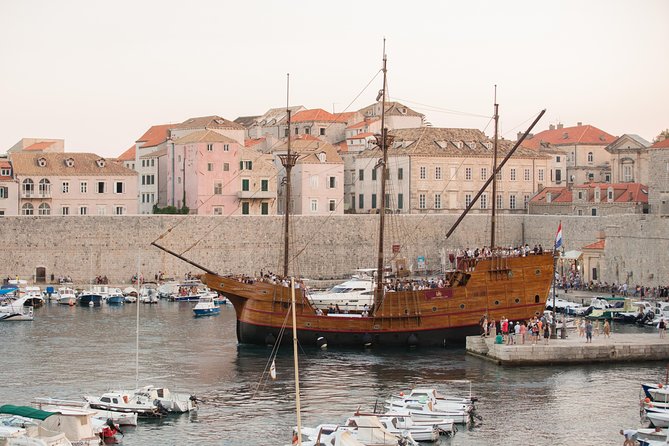 Dubrovnik Sunset Cruise by Traditional Karaka Boat - Meeting Point