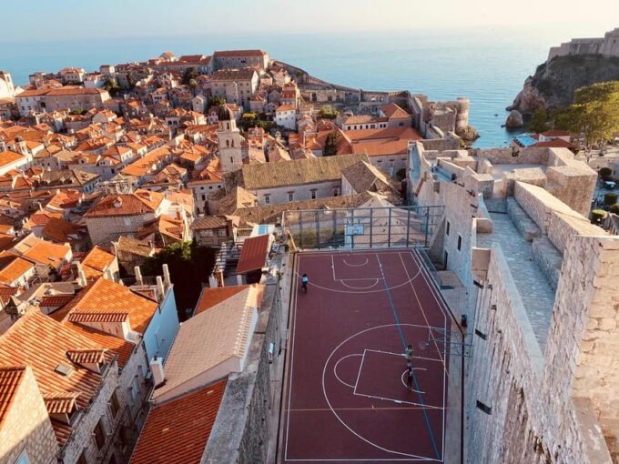 Dubrovnik: the Phenomenon of Dubrovnik - a Tour in Polish - Exploring Landmarks and Local Life