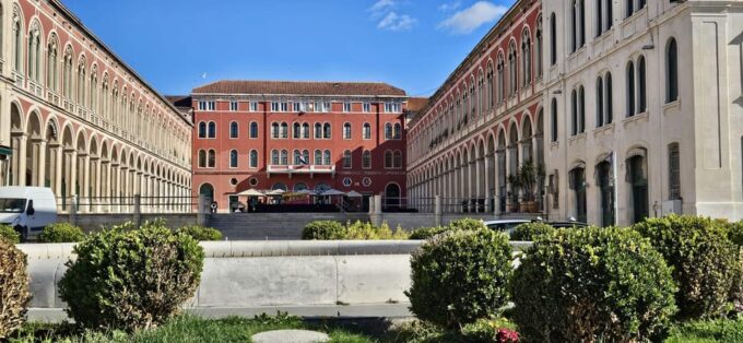 Dubrovnik: to SPLIT Private Transfer With Stop in Ston - Comfortable and Personalized Experience